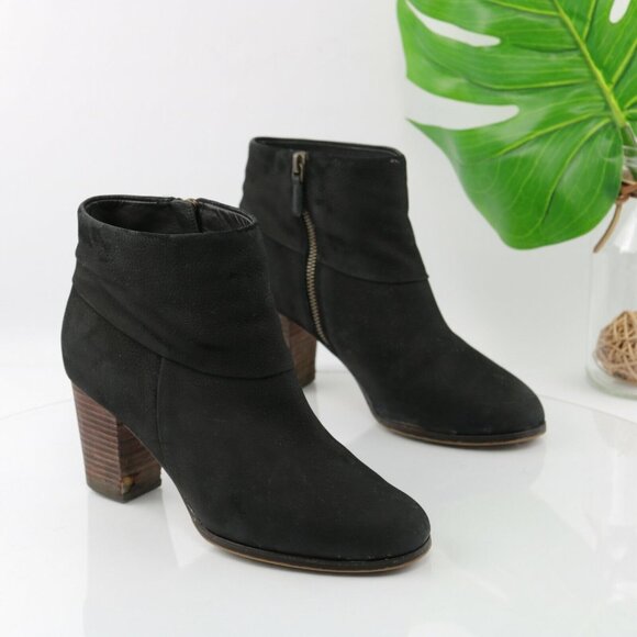 Cole Haan Womens Cassidy Boot Size 7.5 Black Nubuck Leather Block Heel Bootie - Picture 3 of 12